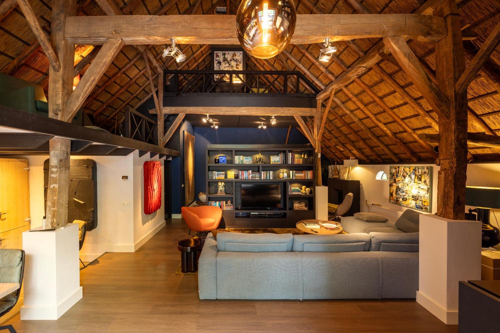 Appartement Luxe Hofstede Met Paardenstalling